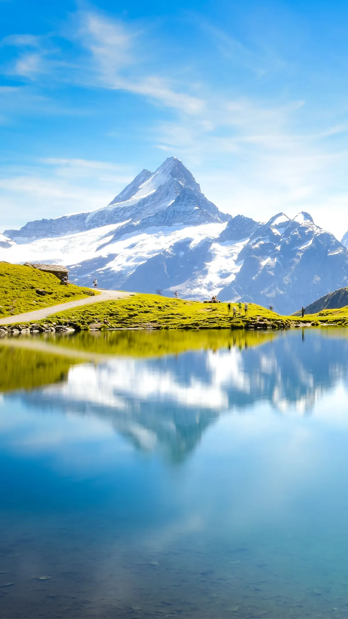 Fondue on a mirror lake